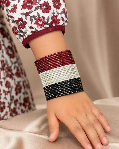 Coordinated Set of slim Stackable Bangles