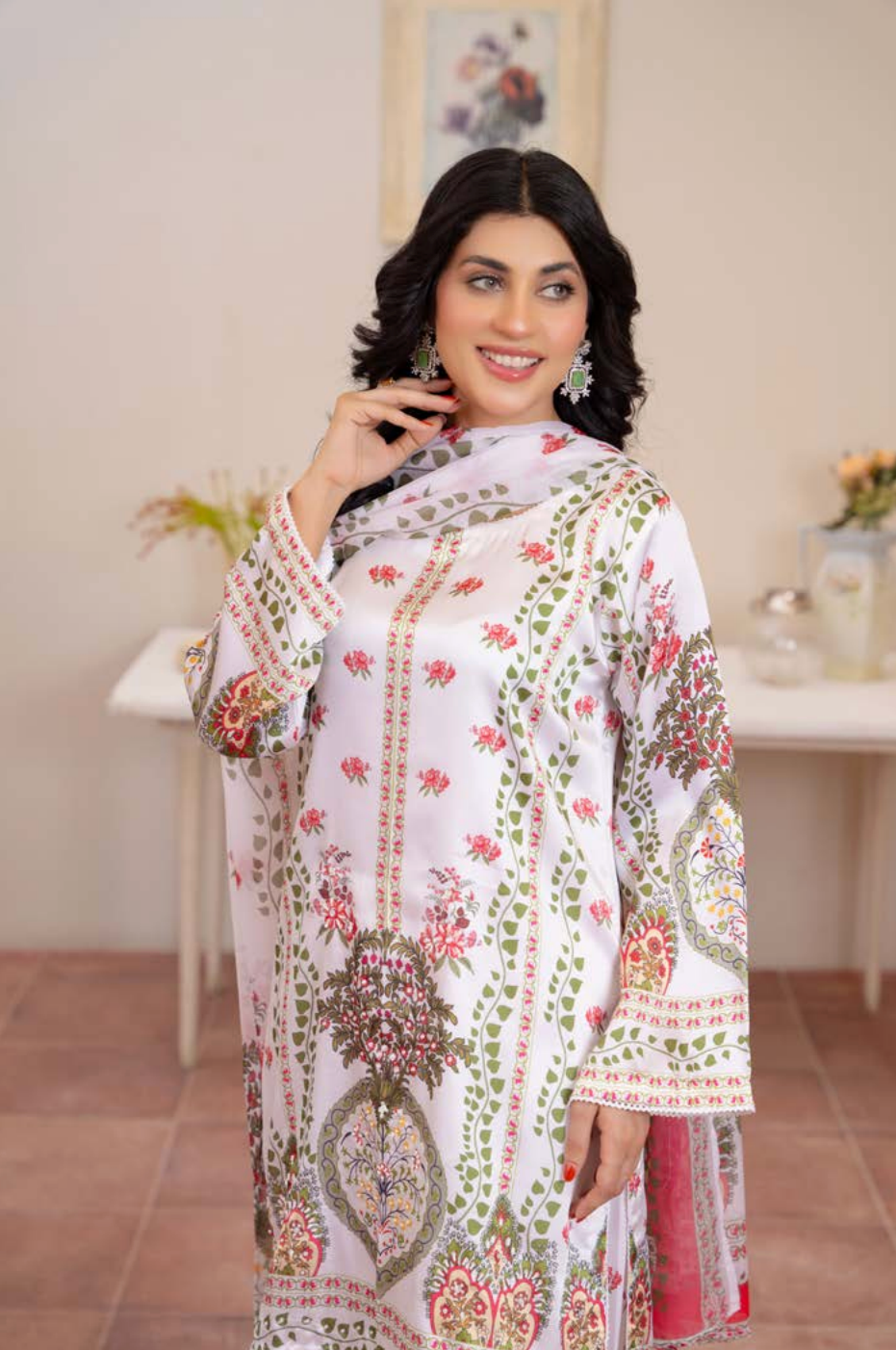 Nargis White Garden Set